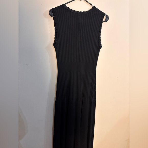NWT Elie Tahari Black Ribbed Knit Midi Dress Gold Logo Buttons Size M - Picture 3 of 12